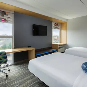 3* Hotel Aloft East