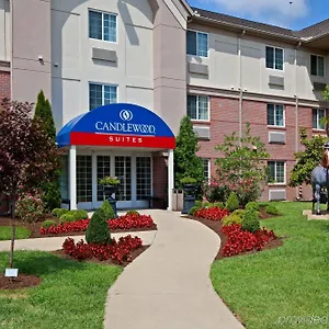 2* Hotel Candlewood Airport By Ihg